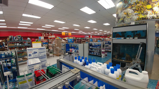 Pet Supply Store «Petco Animal Supplies», reviews and photos, 11620 W 95th St, Overland Park, KS 66214, USA
