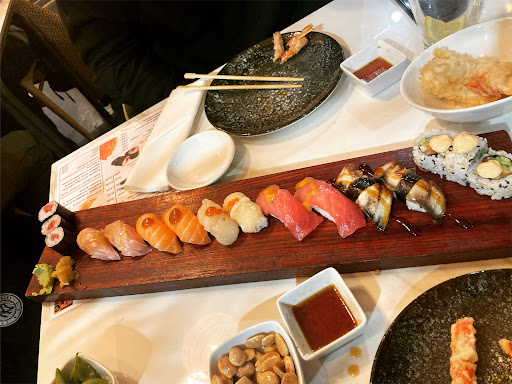 Ezeki sushi bar