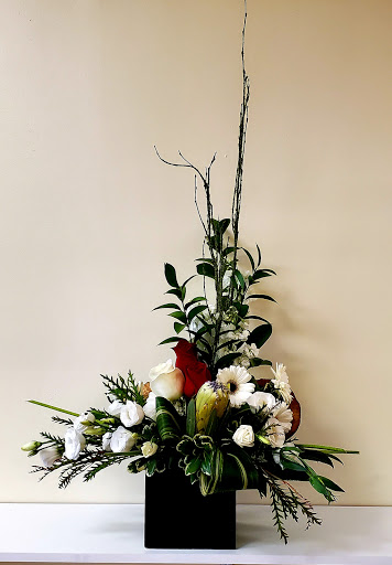 Florist «Mills & Young Florists», reviews and photos, 7122 Dixie Hwy, Louisville, KY 40258, USA