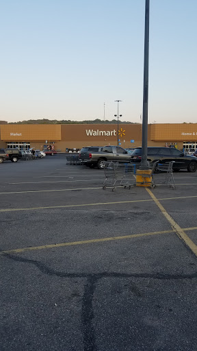 Department Store «Walmart Supercenter», reviews and photos, 2453 2nd Ave E, Oneonta, AL 35121, USA