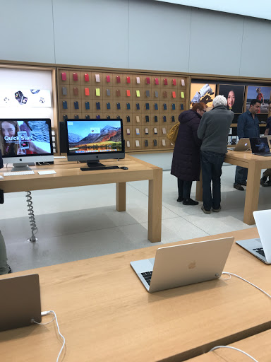 Apple Sherman Oaks image