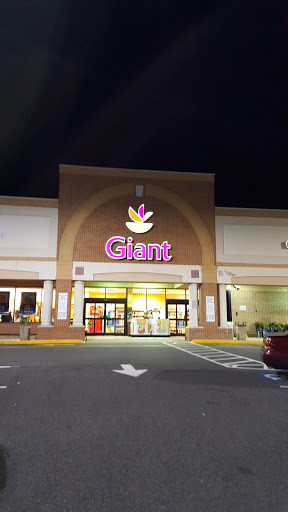 Supermarket «Giant», reviews and photos, 2901 S Glebe Rd, Arlington, VA 22206, USA