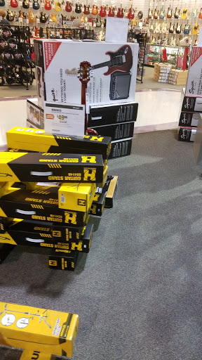 Musical Instrument Store «Sam Ash Music Stores», reviews and photos, 11805 Commons Dr, Cincinnati, OH 45246, USA