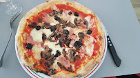 Pizza du Restaurant italien Le Petit Naples. Restaurant à Marseille - n°10