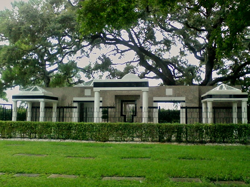 Funeral Home «Vista Memorial Gardens», reviews and photos, 14200 NW 57th Ave, Miami Lakes, FL 33014, USA