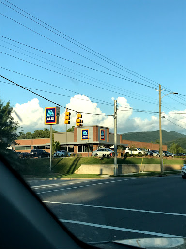 Supermarket «ALDI», reviews and photos, 480 Foxon Blvd, New Haven, CT 06513, USA