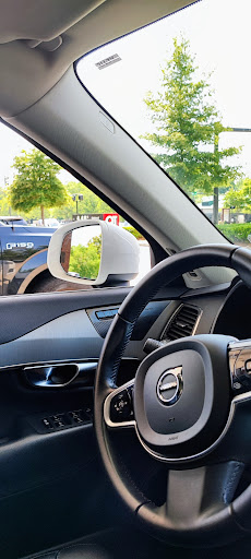 Car Dealer «North Point Volvo», reviews and photos, 1570 Mansell Rd, Alpharetta, GA 30009, USA