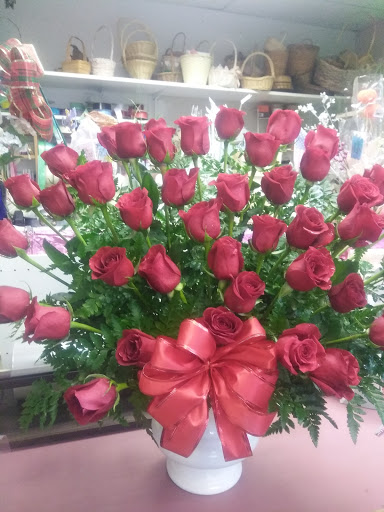 Florist «Mt Scott Flowers», reviews and photos, 7405 SE 82nd Ave, Portland, OR 97266, USA