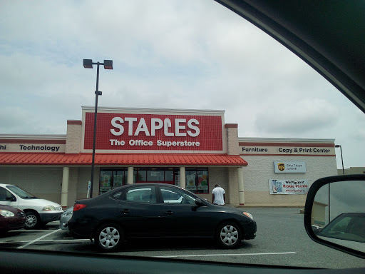 Office Supply Store «Staples», reviews and photos, 128 Sunset Blvd, New Castle, DE 19720, USA
