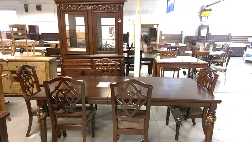 Furniture Store «Northeast Factory Direct», reviews and photos, 3321 W 140th St, Cleveland, OH 44111, USA