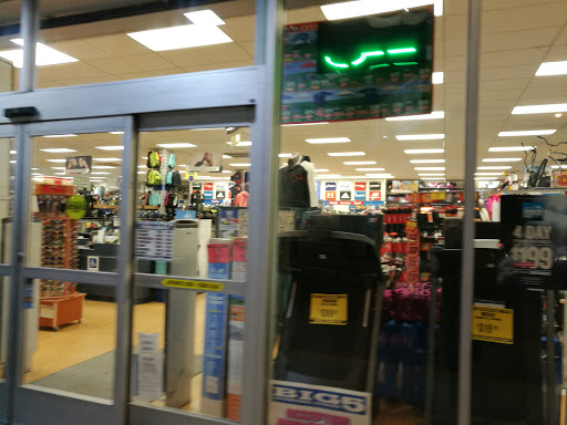 Sporting Goods Store «Big 5», reviews and photos, 3719 E Colorado Blvd, Pasadena, CA 91107, USA
