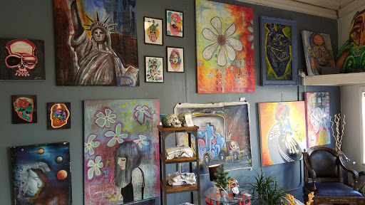 Tattoo Shop «Funky Rooster Tattoo and Art Gallery», reviews and photos, 73 S Grove Ave, Elgin, IL 60120, USA