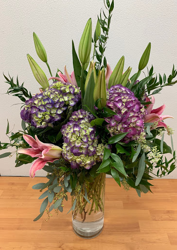 Everblooming Floral & Gift image