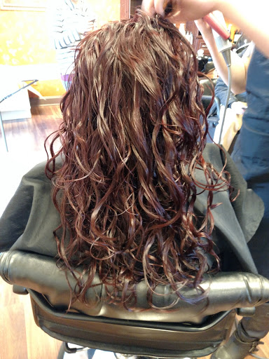 Beauty Salon «Salon FiG», reviews and photos, 274 Spring St, Newton, NJ 07860, USA