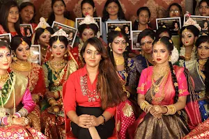 Pinki makeup artist & academy | makeup artist in Garia | makeup course in Kolkata |best Beautician course in Kolkata image