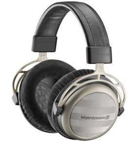 Anmeldelser af KT Radio i Amager Vest - Elektronikbutik