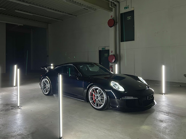 Kommentare und Rezensionen über Porsche Zentrum Bern, Orchid Sports Cars Bern AG