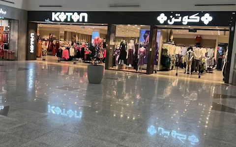 Dareen Mall image