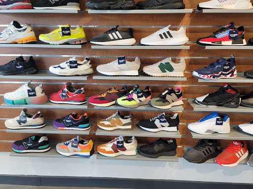 Shoe Store «Champs Sports», reviews and photos, 160 N Gulph Rd, King of Prussia, PA 19406, USA