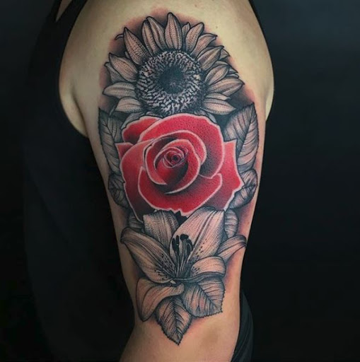 Tattoo Shop «Dark Horse Tattoo Company», reviews and photos, 1111 N Gilbert Rd #108, Gilbert, AZ 85234, USA