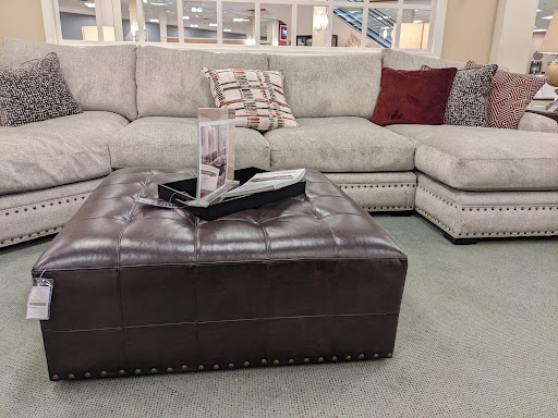 Furniture Store «Raymour & Flanigan Furniture and Mattress Store», reviews and photos, 3147 Middle Country Rd, Lake Grove, NY 11755, USA