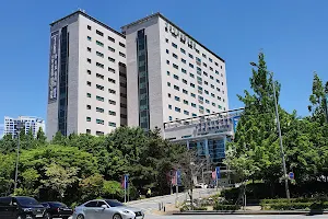 Kyung Hee University Hospital at Gangdong image