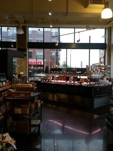 Grocery Store «Lunds & Byerlys Downtown Minneapolis», reviews and photos, 1201 Hennepin Ave, Minneapolis, MN 55403, USA