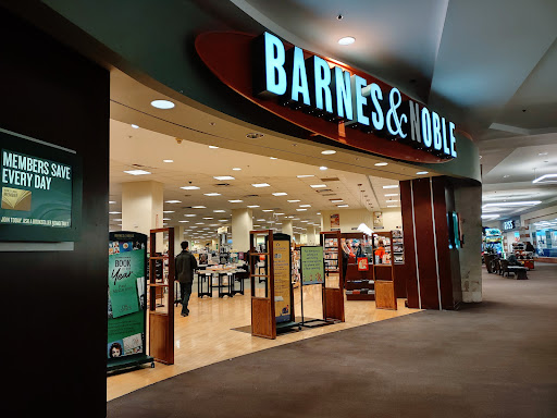 Book Store «Barnes & Noble», reviews and photos, 1317 Lloyd Center, Portland, OR 97232, USA