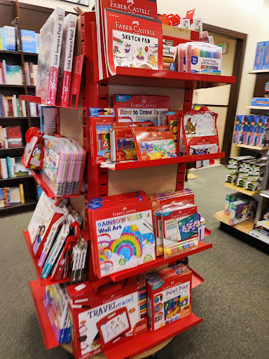 Book Store «Barnes & Noble», reviews and photos, 210 Americana Way, Glendale, CA 91210, USA