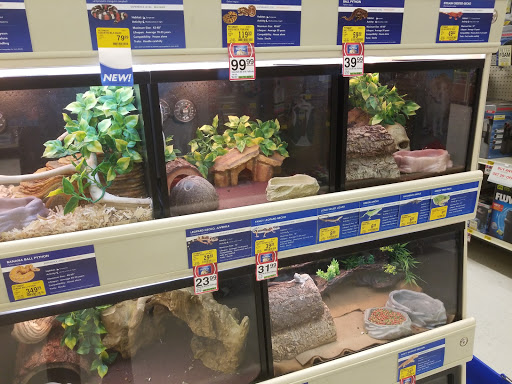 Pet Supply Store «PetSmart», reviews and photos, 351 Loucks Rd, York, PA 17404, USA