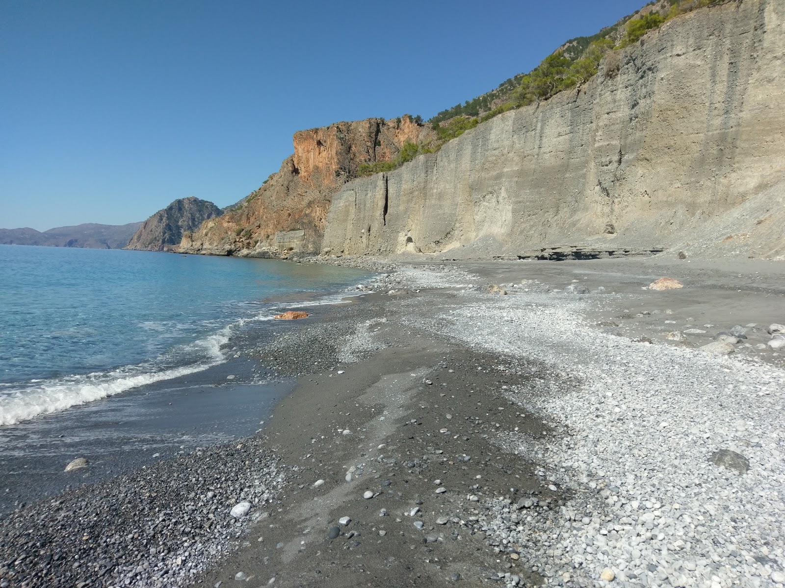 Photo of Domata beach and its beautiful scenery