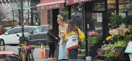 Florist «West Village Florist», reviews and photos, 70 Greenwich Ave, New York, NY 10011, USA