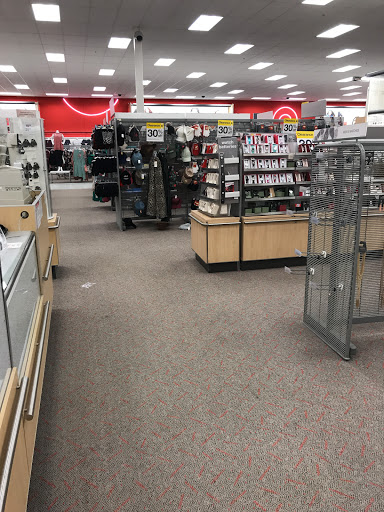 Department Store «Target», reviews and photos, 762 Arlington Ridge, Akron, OH 44312, USA
