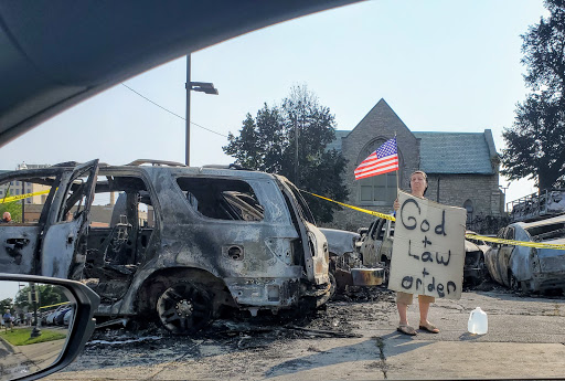 Used Car Dealer «Car Source», reviews and photos, 5821 Sheridan Rd, Kenosha, WI 53140, USA