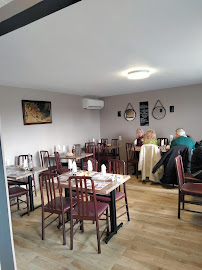 Atmosphère du Restaurant français Le Relais Du Moulin à Monteplain - n°7