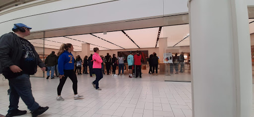 Computer Store «Apple Danbury Fair Mall», reviews and photos, 7 Backus Ave, Danbury, CT 06810, USA