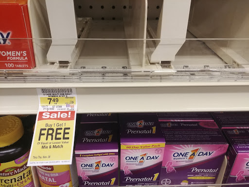 Grocery Store «Jewel-Osco», reviews and photos, 2021 E Laraway Rd, New Lenox, IL 60451, USA