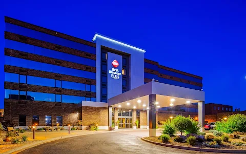 Best Western Plus Kelly Inn image