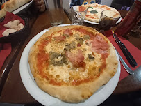 Prosciutto crudo du Restaurant italien Piccolo Rosso Trattoria Pulcinella à Paris - n°9