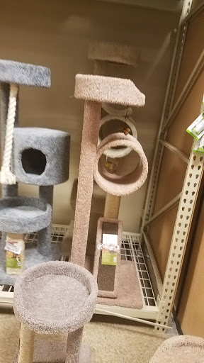 Pet Supply Store «PetSmart», reviews and photos, 1521 Golden Gate Plaza, Mayfield Heights, OH 44124, USA