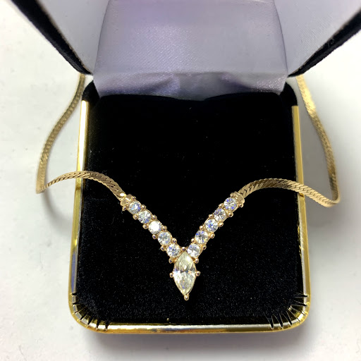 Consignment Shop «Carousel Consignments», reviews and photos, 8405 Sudley Rd, Manassas, VA 20109, USA