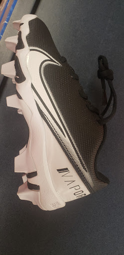 Sporting Goods Store «Big 5 Sporting Goods», reviews and photos, 2445 N Tustin St, Orange, CA 92865, USA