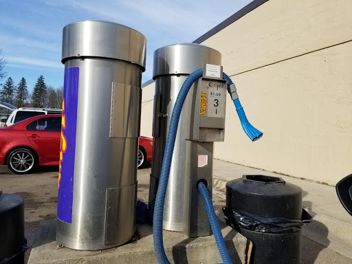 Walt's Soft Cloth Car Wash en Willmar