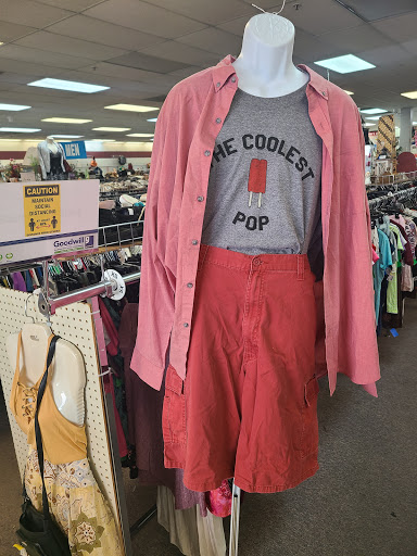 Thrift Store «Goodwill», reviews and photos, 818 Delsea Dr, Glassboro, NJ 08028, USA