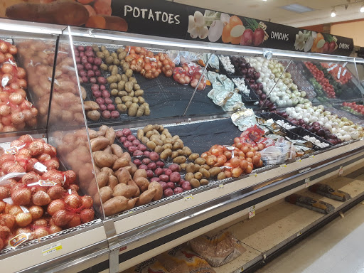 Grocery Store «Red Front Supermarket, Inc», reviews and photos, 677 Chicago Ave, Harrisonburg, VA 22802, USA