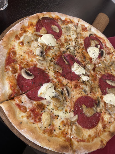Kommentare und Rezensionen über Pizza Hano