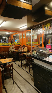 Atmosphère du Restaurant servant du couscous O 'soleil. à Paris - n°11