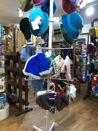 Cricket's Nest Craft Shop