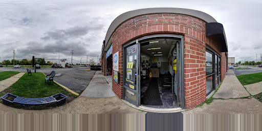 Auto Repair Shop «Meineke Car Care Center», reviews and photos, 811A W Higgins Rd, Schaumburg, IL 60195, USA