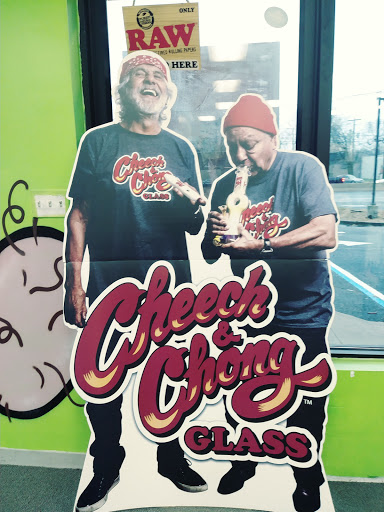 Tobacco Shop «Wonderland Smoke Shop Green Brook», reviews and photos, 20 US-22, Green Brook Township, NJ 08812, USA